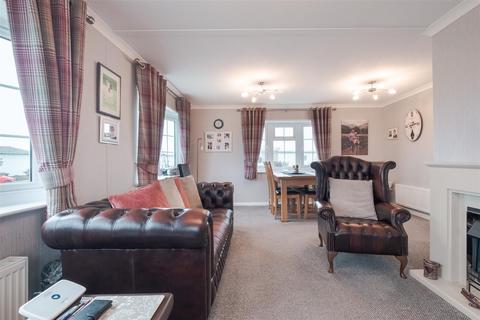 2 bedroom chalet for sale, West Shore Park, Walney, Barrow-In-Furness