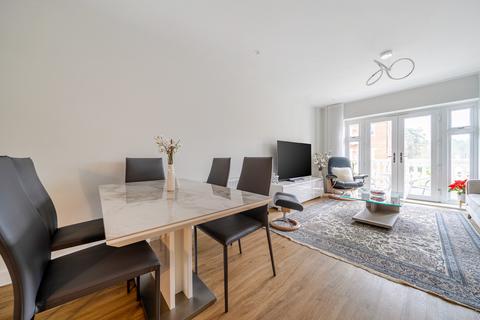 2 bedroom flat for sale, Pyestock Way, Fleet, GU51