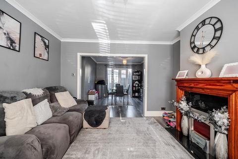 undefined, Walton Way, Mitcham CR4