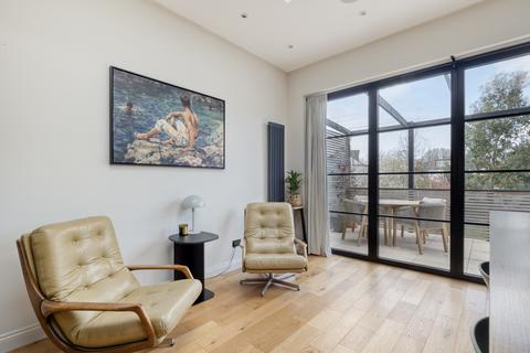 undefined, Carlingford Road, Morden SM4