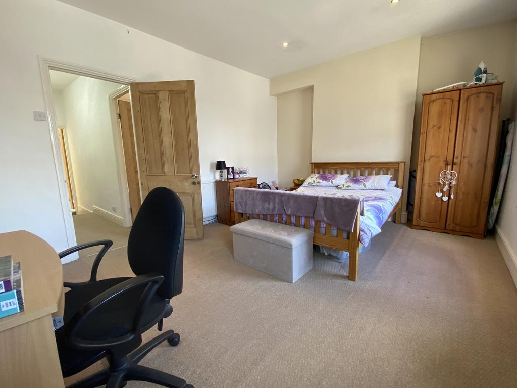 Bedroom FFFa