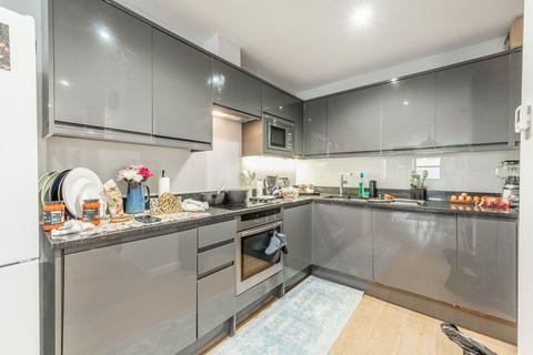 Clifton Walk, Hammersmith, London, W6