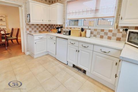4 bedroom semi-detached bungalow for sale, Swinburne Drive, Crewe