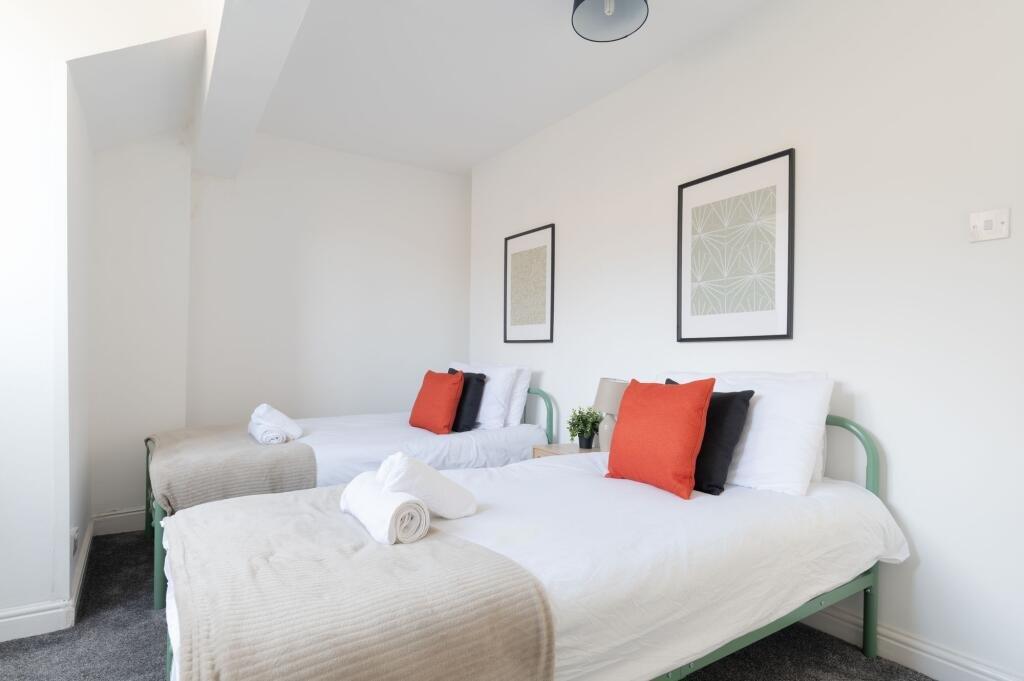 Top Floor Bed 4