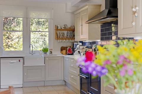 6 bedroom house for sale, Lancaster Avenue, London, SE27