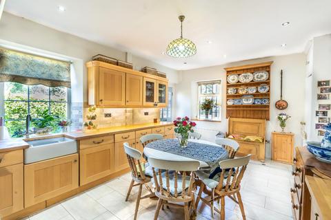 undefined, Apperley Road, Apperley Bridge