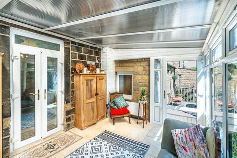 undefined, Apperley Road, Apperley Bridge