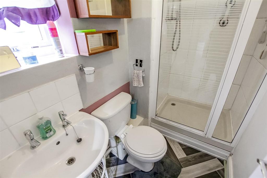 En-Suite Shower Room/WC