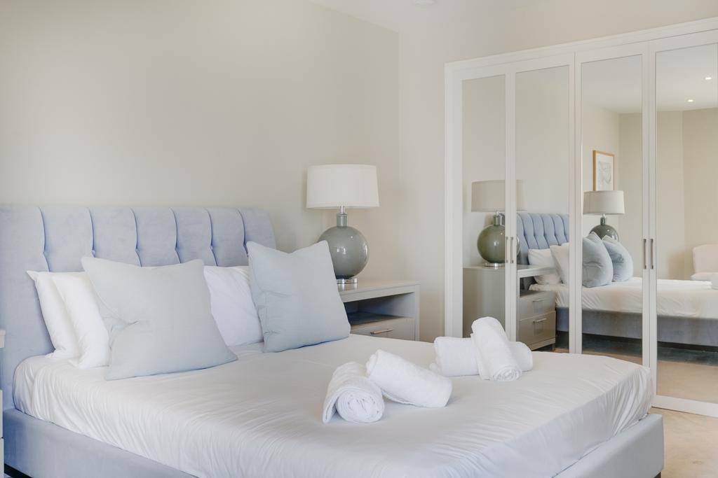 Bedroom One (2)