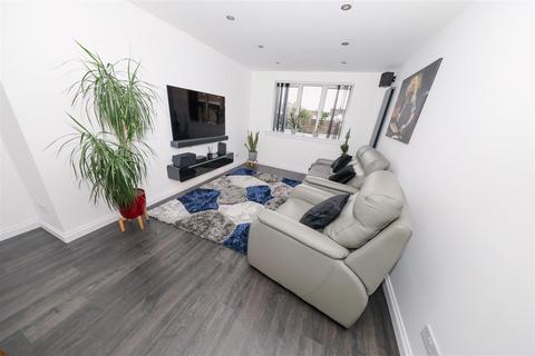 undefined, Napier Road, Glenrothes
