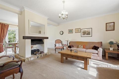 undefined, St. James Avenue, Ongar, CM5
