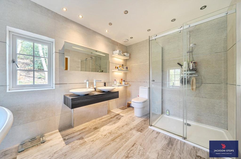 Ensuite Bathroom