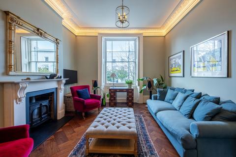 1 bedroom flat for sale, Chepstow Villas, London