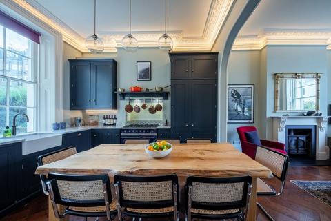 1 bedroom flat for sale, Chepstow Villas, London