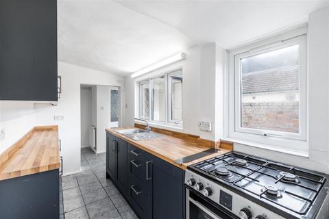 2 bedroom terraced house for sale, Vauxhall Road, Boston