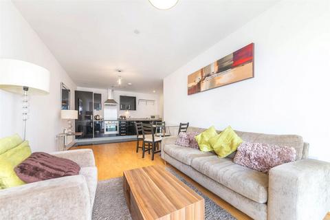 2 bedroom flat for sale, City Peninsula, London SE10