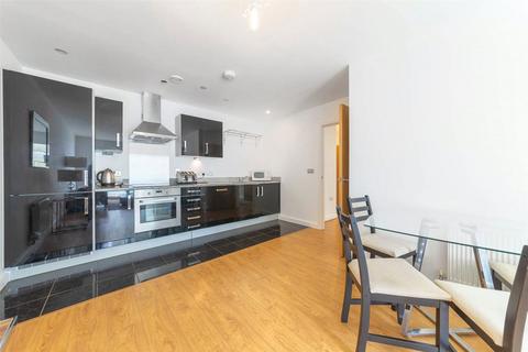 2 bedroom flat for sale, City Peninsula, London SE10