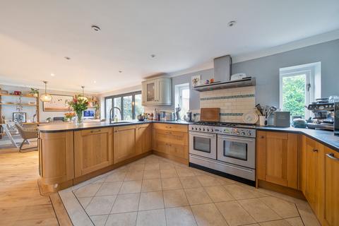 undefined, Reading Road South, Fleet, GU52