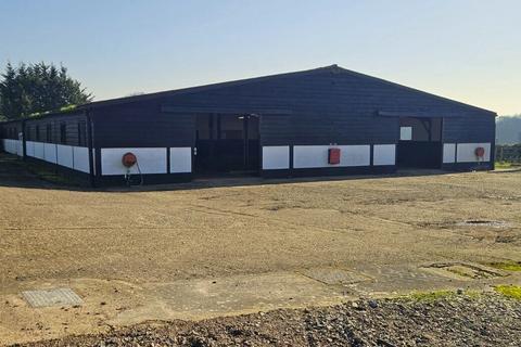 Warehouse to rent, Woodhall Ln Shenley WD7 9AA