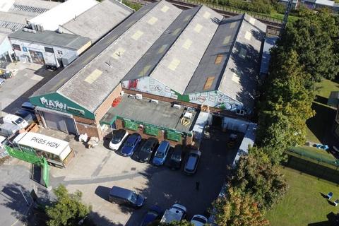 Warehouse to rent, Westmoreland Rd London NW9 9RL
