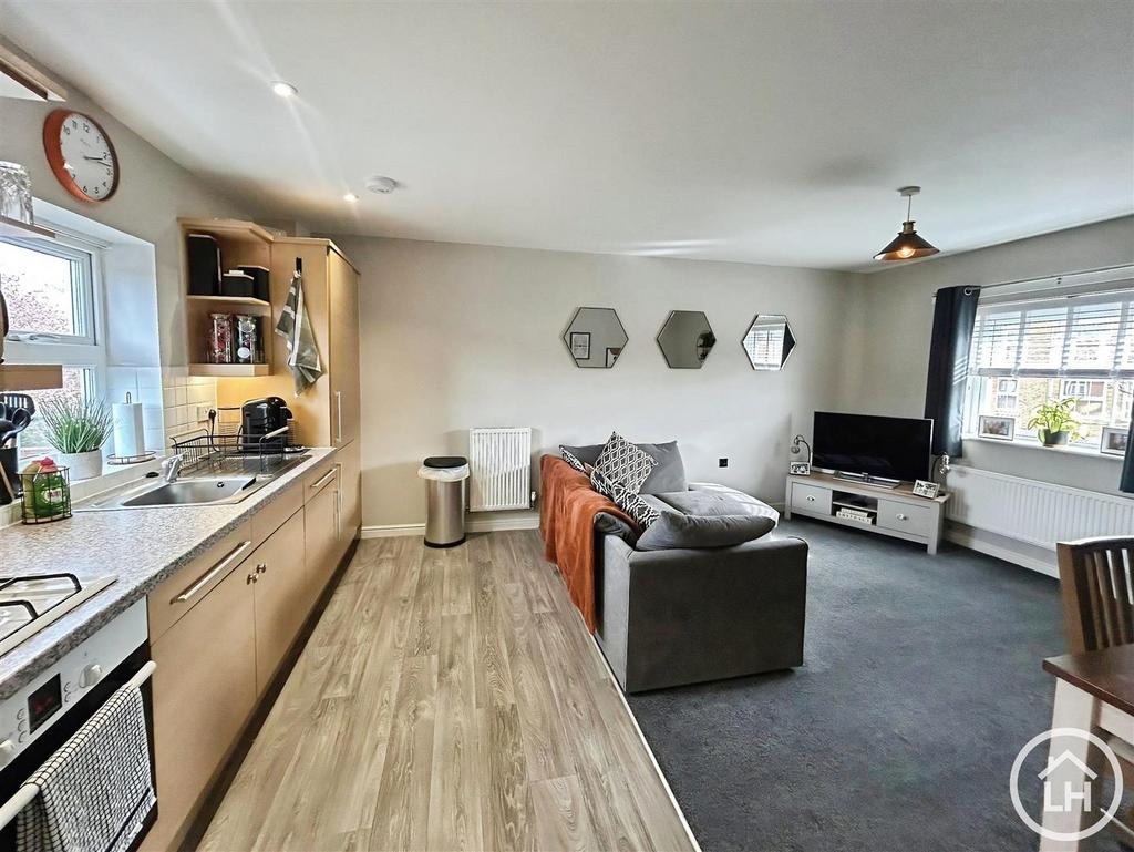 Lounge Overview
