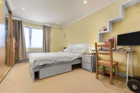 undefined, Stockholm Way, London E1W