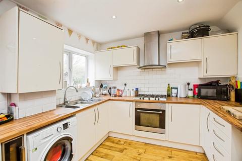 2 bedroom semi-detached house for sale, Park View Avenue, Halifax