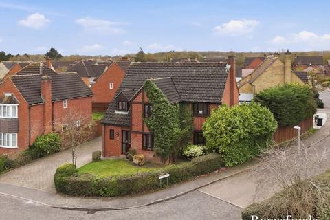 undefined, Pine Avenue, Dunmow, CM6