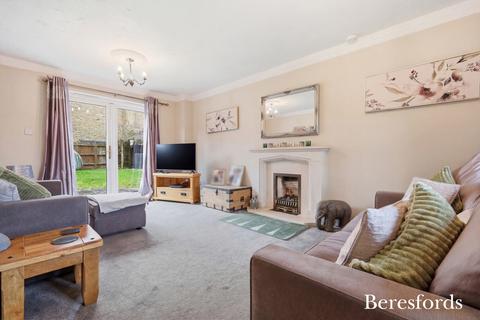 undefined, Pine Avenue, Dunmow, CM6
