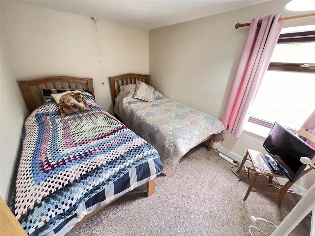 Rear bedroom 3