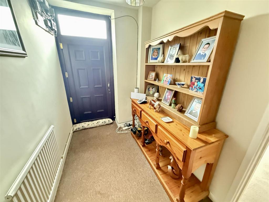 Front upvc entrance door to hallway
