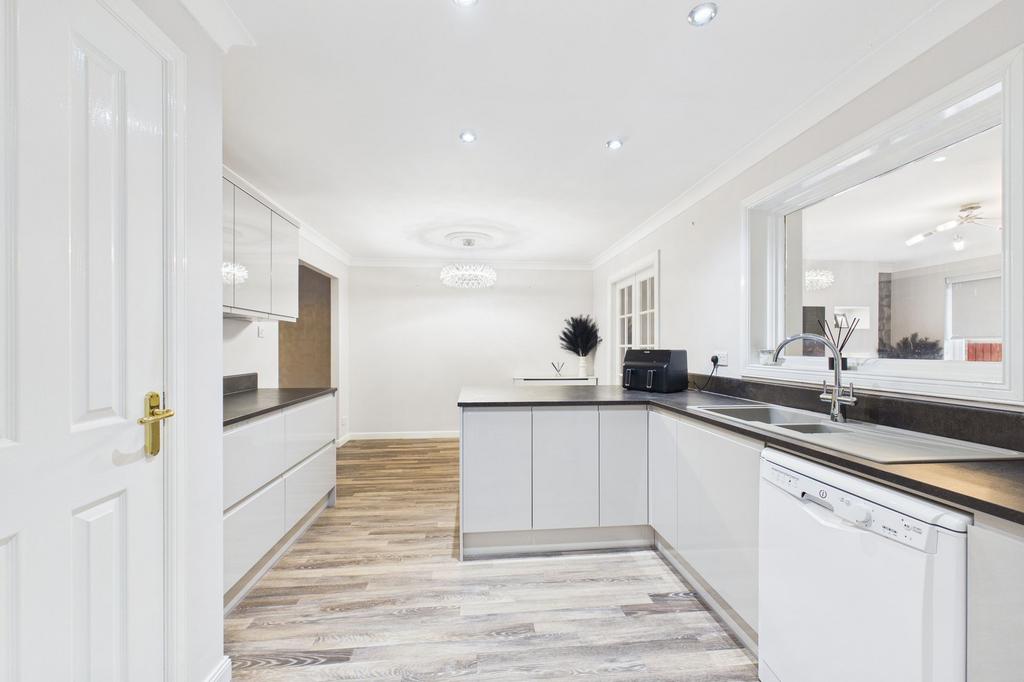 Kitchen/Dining Angle 3