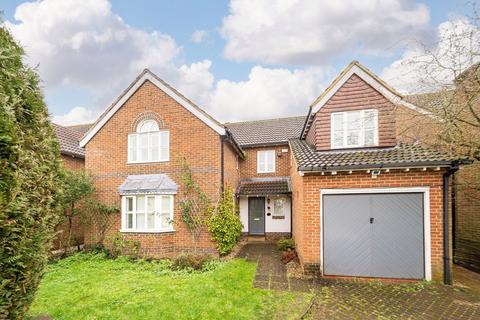 undefined, Staniland Drive, Weybridge KT13