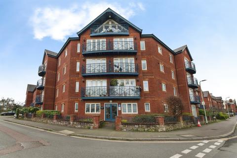 2 bedroom ground floor flat for sale, Haven Road, Exeter