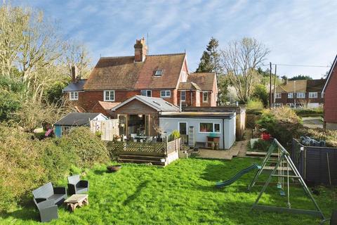 4 bedroom semi-detached house for sale, Main Street, Beckley