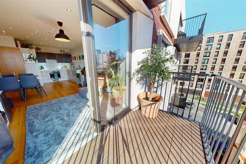 1 bedroom apartment for sale, Vimto Gardens, Chapel Street, Salford