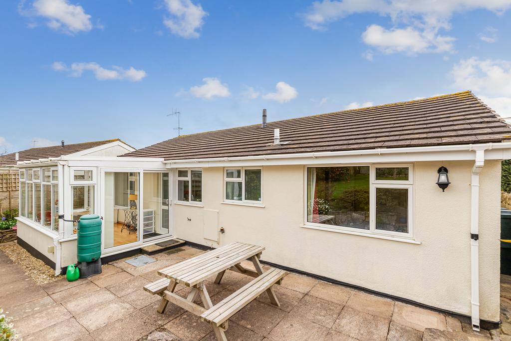 A09 - 25 Coombe Meadows Chillington - 260310