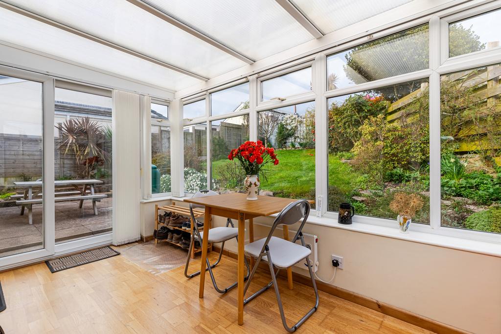 A11 - 25 Coombe Meadows Chillington - 260310