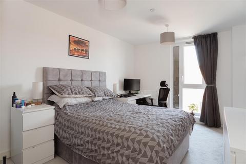 undefined, Marketfield Way, Redhill