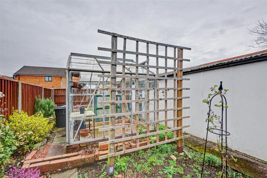 Garden 4.jpeg