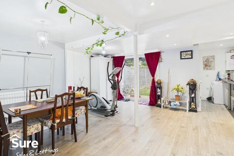 3 bedroom terraced house for sale, The Dart, Hemel Hempstead, Hertfordshire, HP2