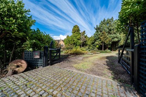 5 bedroom detached house for sale, Sugar Loaf Lane, Iverley, Kidderminster, DY10 3PD
