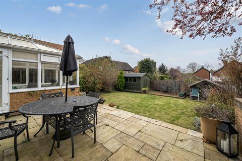 undefined, Ryves Avenue, Hampshire GU46