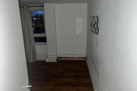 2 bedroom flat for sale, Riverbank Tower, Manchester M3