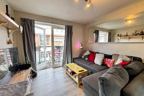 undefined, Balloon Court, Cave Street, St Pauls, Bristol BS2 8AG