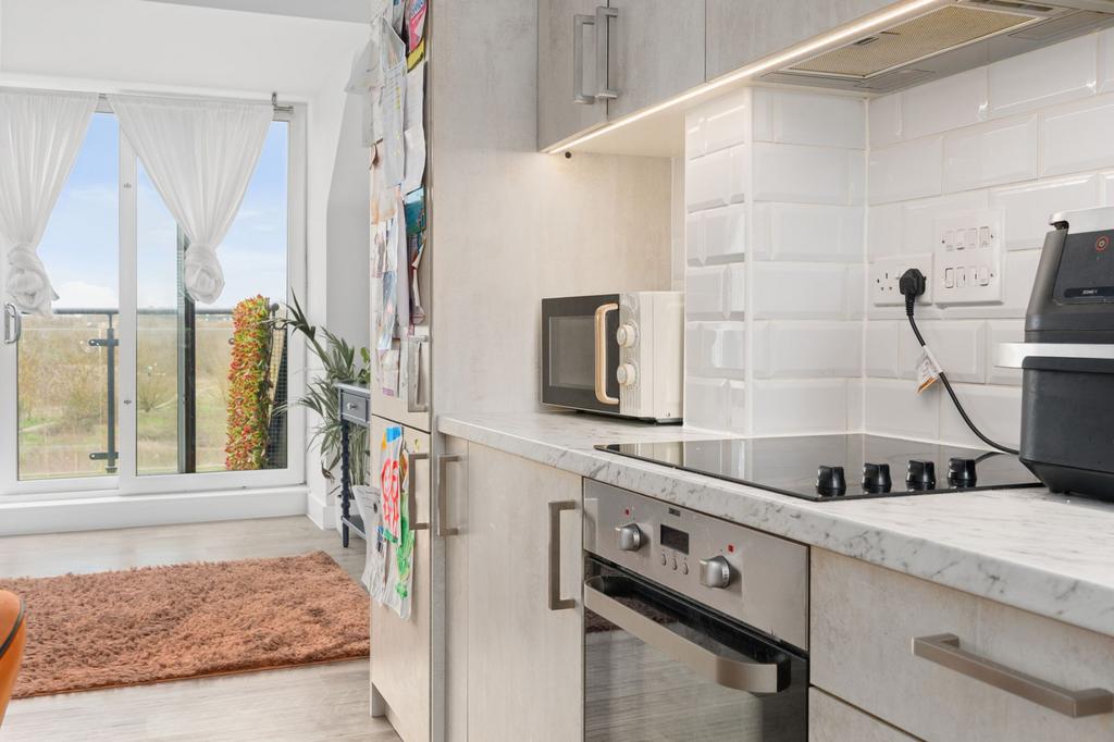 Kitchen / Living Area