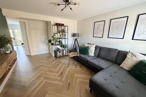 3 bedroom house for sale, Elmfield, Houghton Le Spring DH5