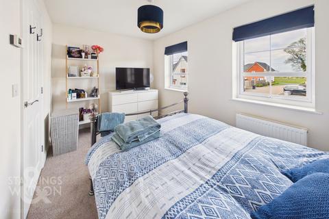 2 bedroom semi-detached house for sale, Buckle Way, Rackheath, Norwich