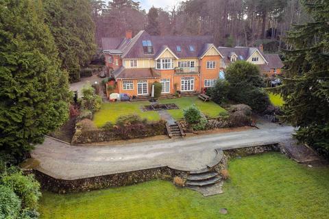 undefined, Pirbright Road, Normandy, GU3