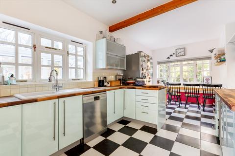 undefined, Pirbright Road, Normandy, GU3